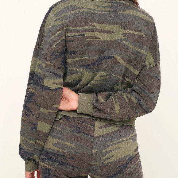NWOT Z Supply Cohorts Camo Print Long Sleeved Cropped Sweatshirt - Picture 3 of 6